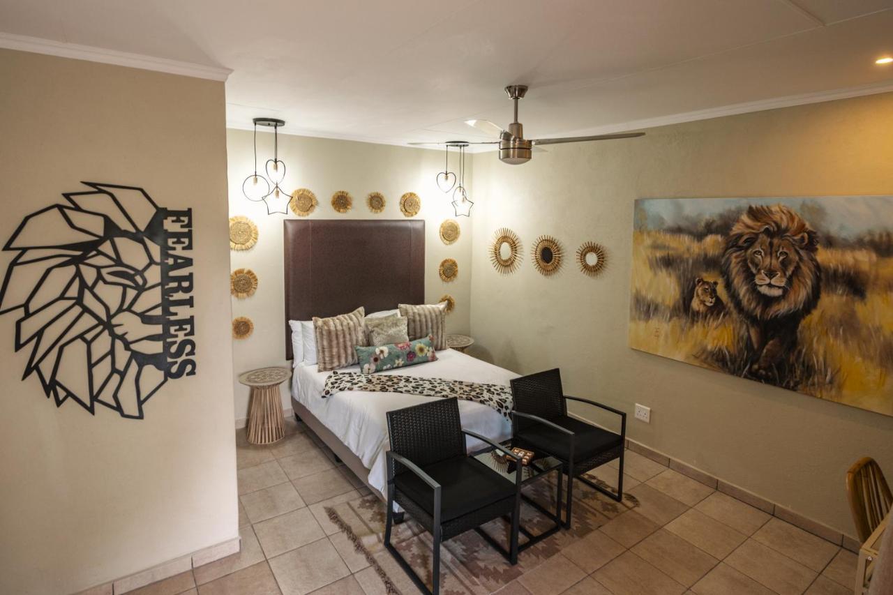 Pumbaa Wildlife Park & Accommodation Mbombela Extérieur photo