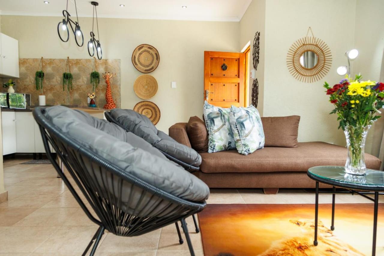 Pumbaa Wildlife Park & Accommodation Mbombela Extérieur photo