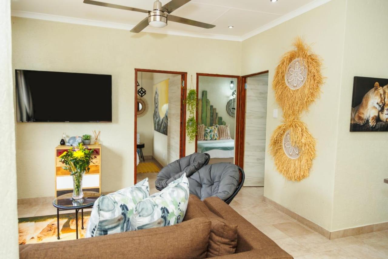 Pumbaa Wildlife Park & Accommodation Mbombela Extérieur photo