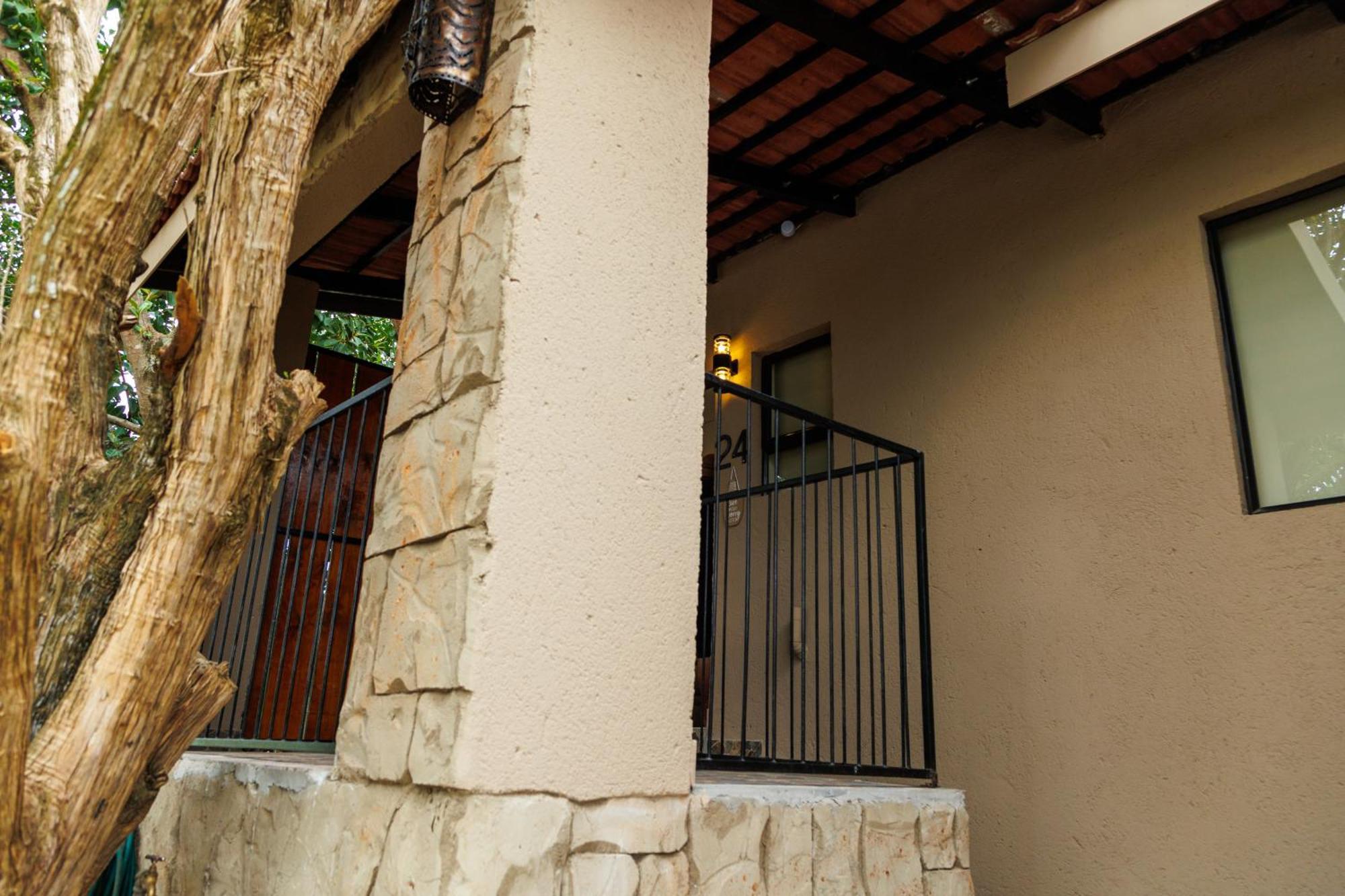 Pumbaa Wildlife Park & Accommodation Mbombela Extérieur photo